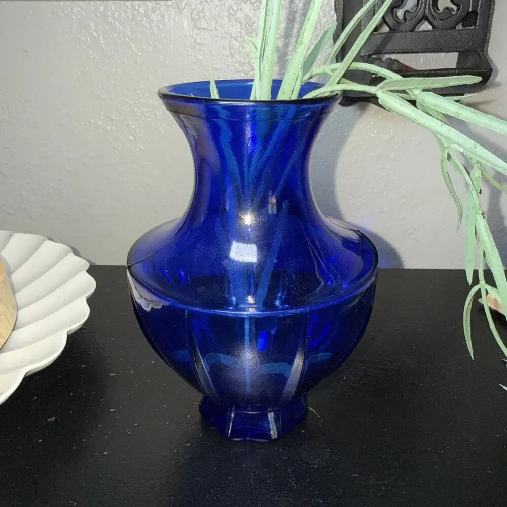 Vintage Cobalt Blue Glass Vase 6” Optic Panel MCM L.E. Smith Style Scallop Base